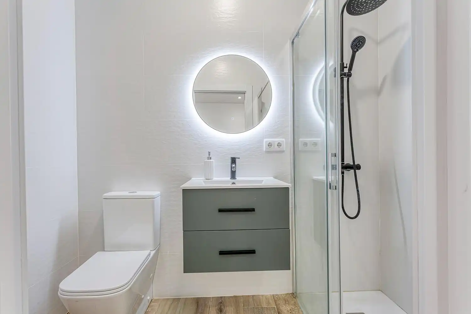 Bathroom of Houses for sale in Igualada  with Air Conditioner, Heating and Terrace