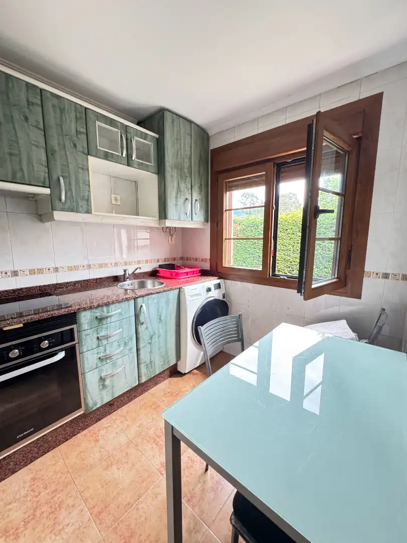 Cuina de Casa o xalet en venda en Avilés