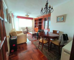 Sala d'estar de Pis de lloguer en Vigo  amb Calefacció, Terrassa i Traster