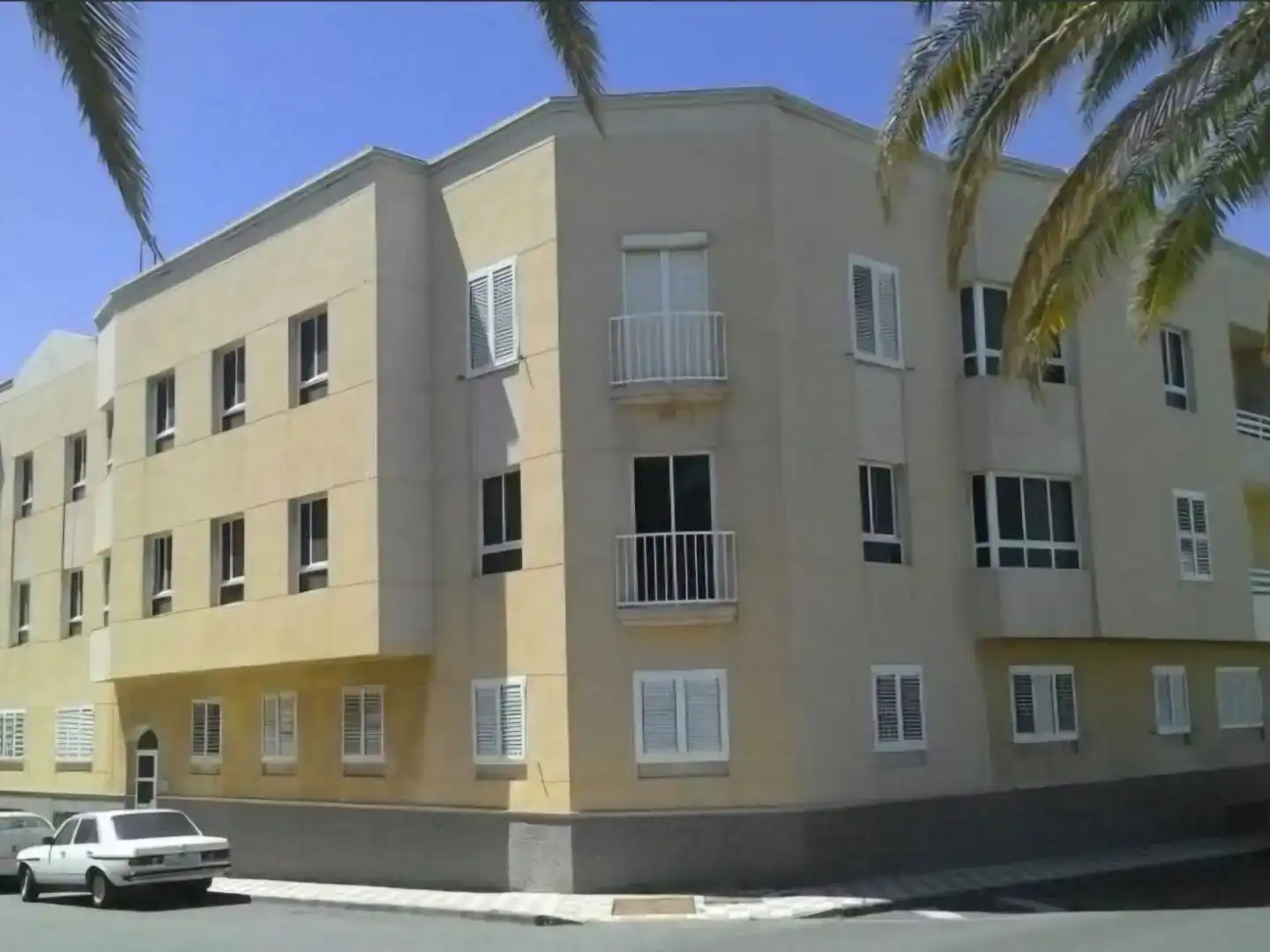Vista exterior de Pis en venda en Agüimes