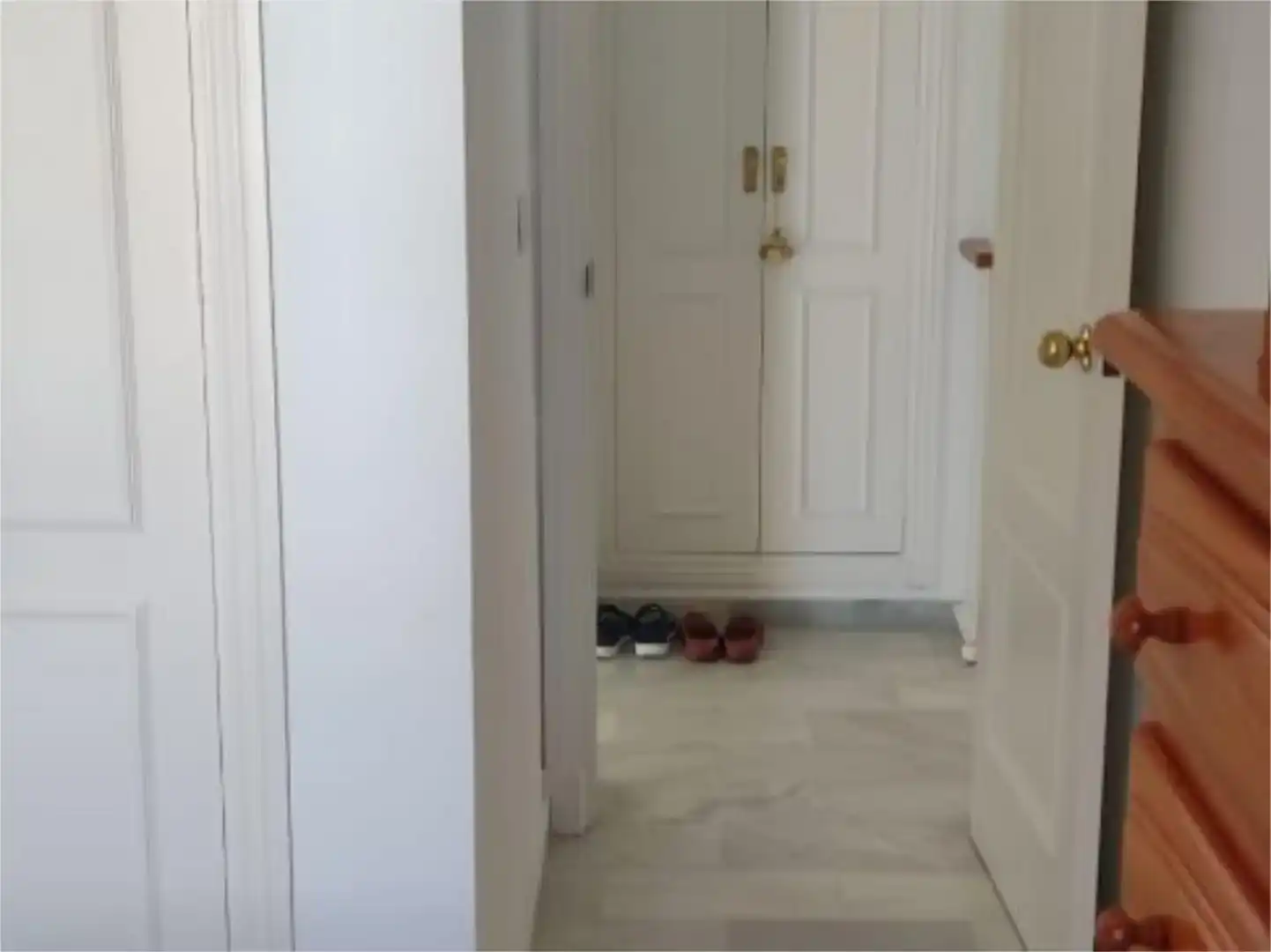 Piso de alquiler en Rota con Jardín privado, Piscina y Amueblado