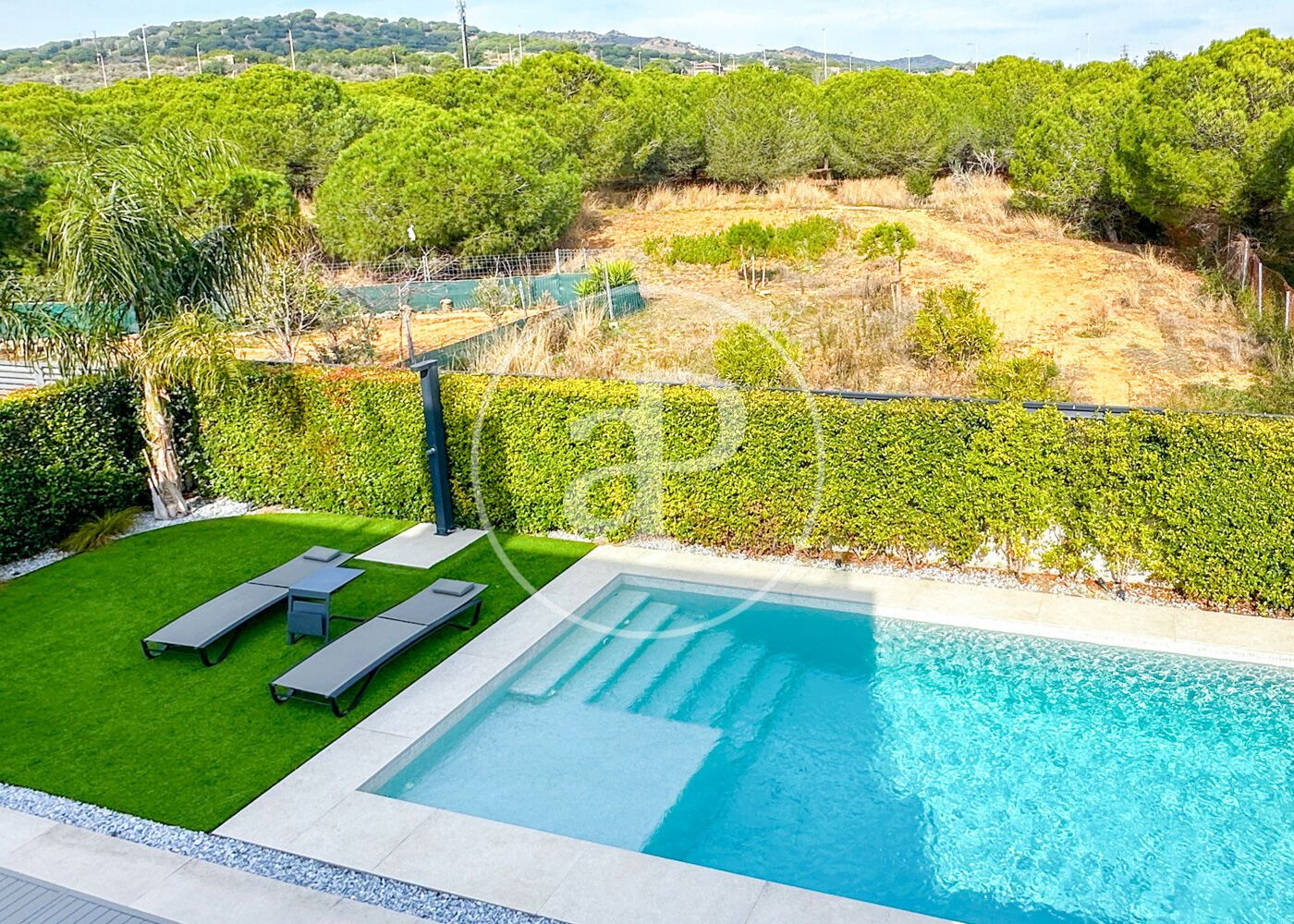 Piscina de Casa o xalet en venda en Montgat amb Aire condicionat, Calefacció i Jardí privat