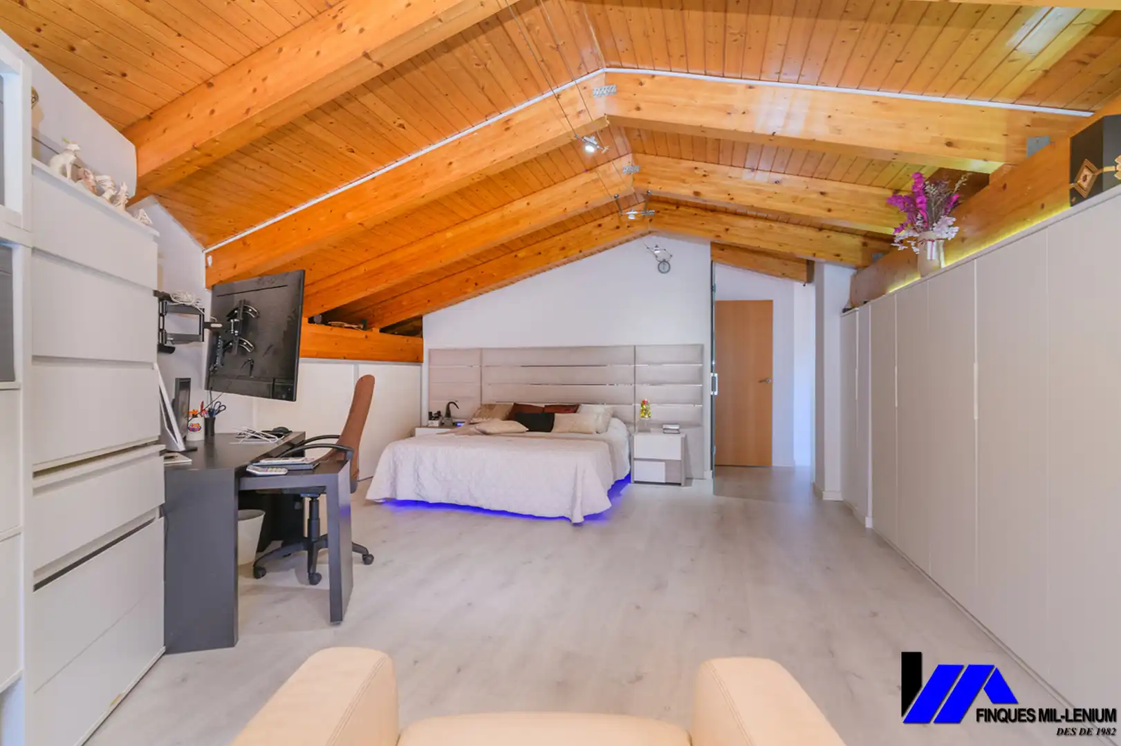 Habitación de Dúplex en venta en Gavà con Aire acondicionado, Calefacción y Parquet