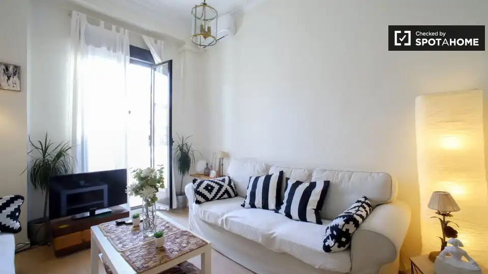 Room in Valencia, Valencia