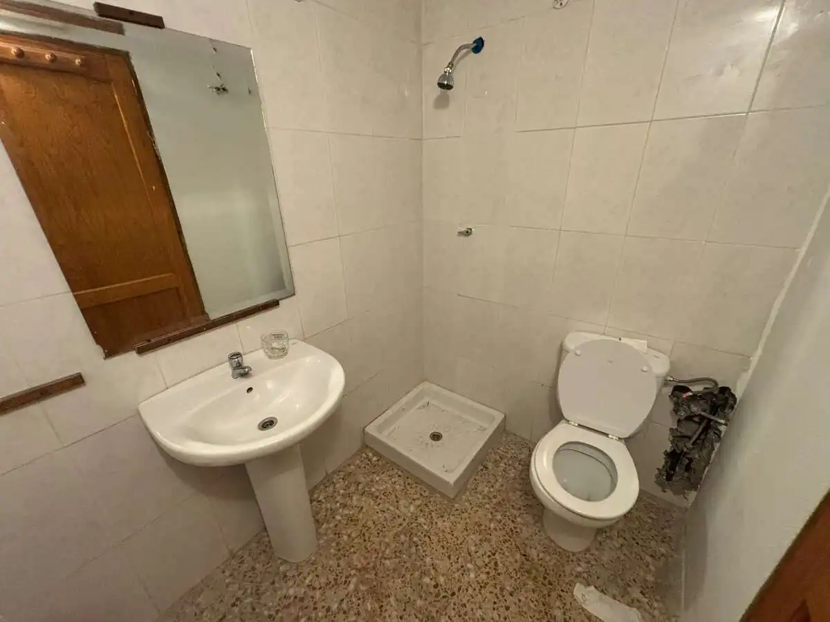 Bathroom of Commercial properties for rent in Arrecife