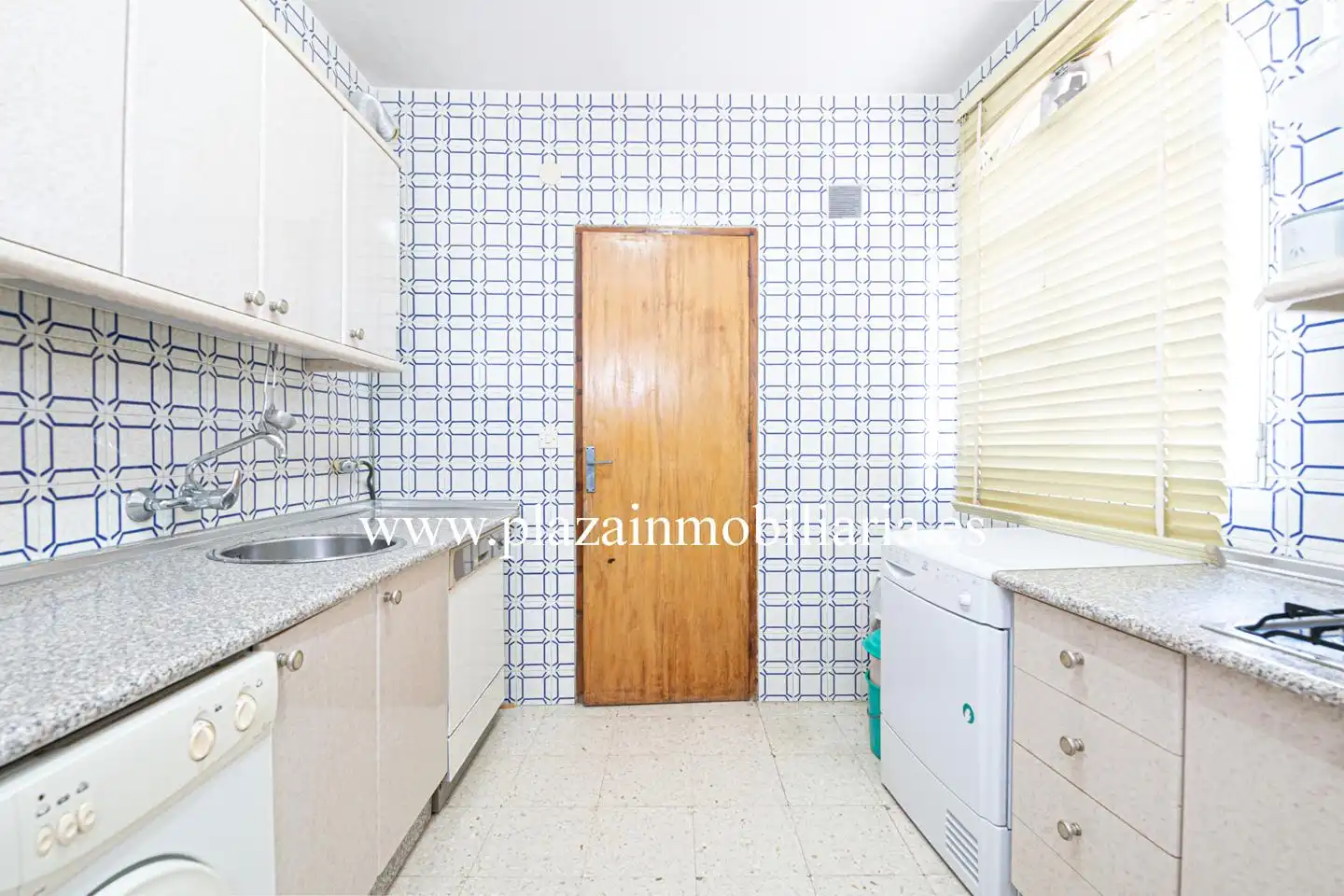 Kitchen of Flat for sale in Lucena  with Air Conditioner, Terrace and Balcony