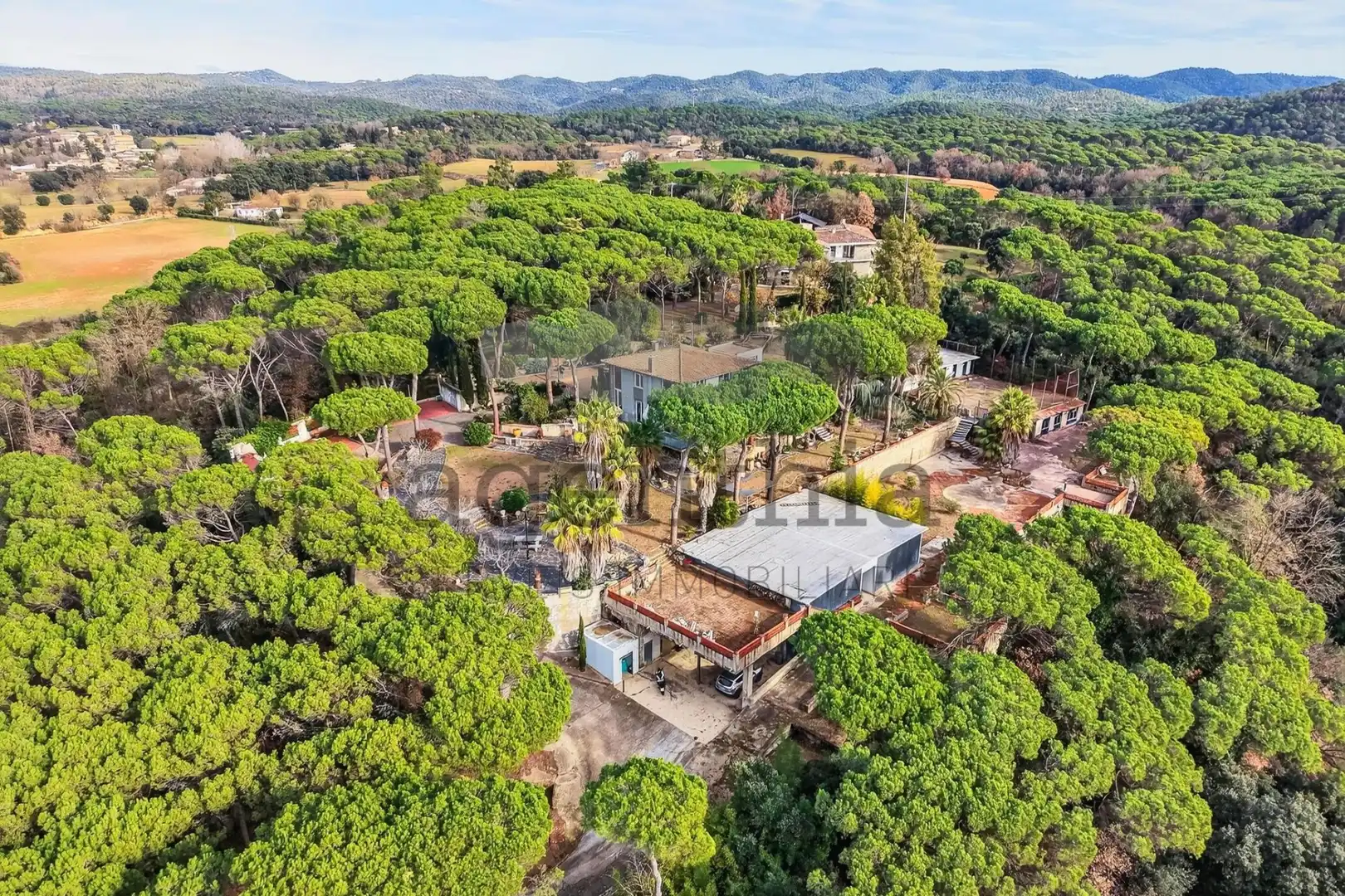 Vista exterior de Casa o xalet en venda en Llambilles amb Aire condicionat, Calefacció i Terrassa
