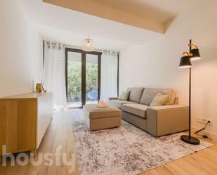 Living room of Apartment to share in  Barcelona Capital  with Air Conditioner and Terrace