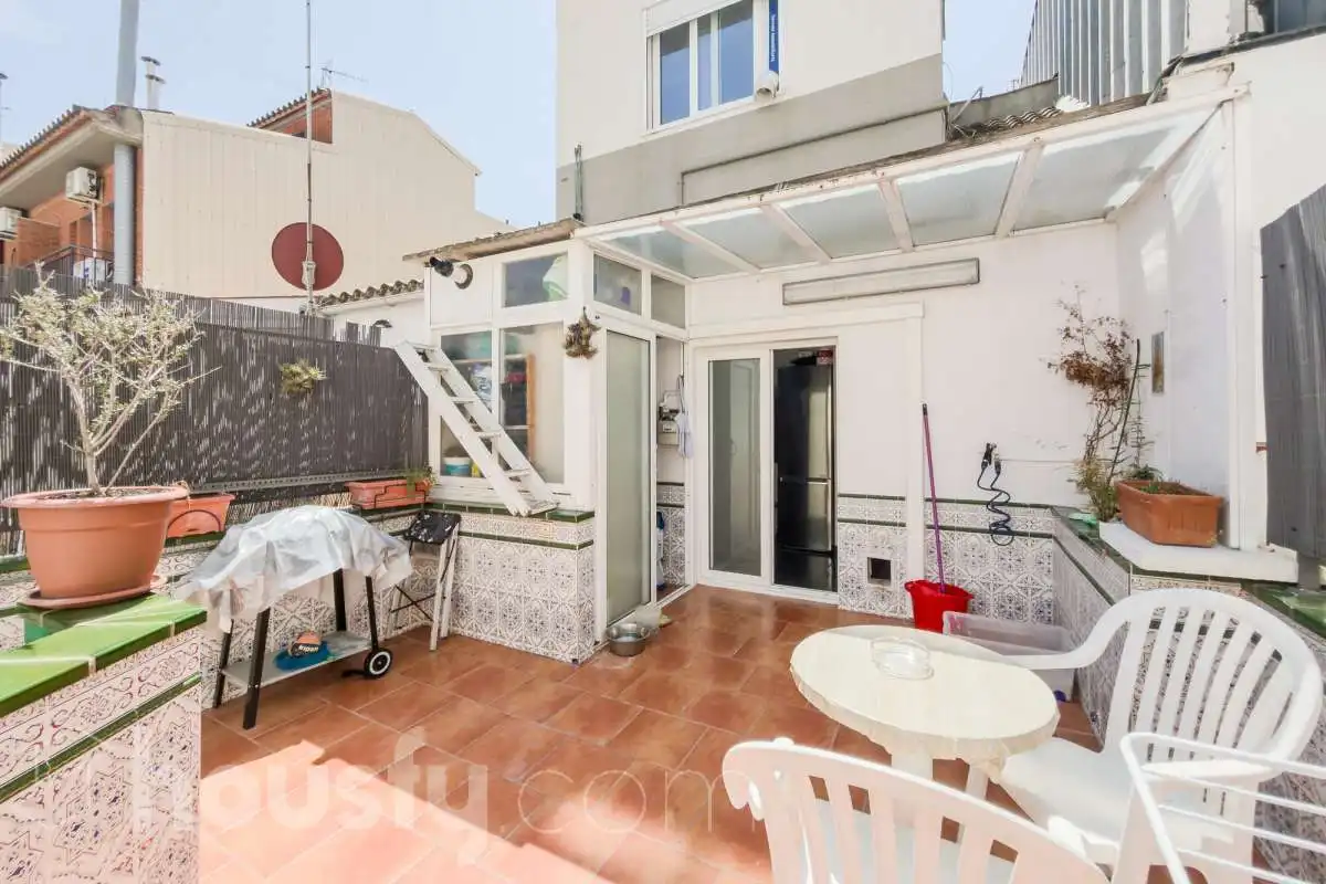 Terrace of Houses for sale in Badalona  with Air Conditioner, Heating and Terrace