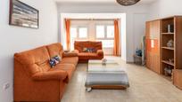 Living room of Flat for sale in  Granada Capital  with Terrace and Balcony