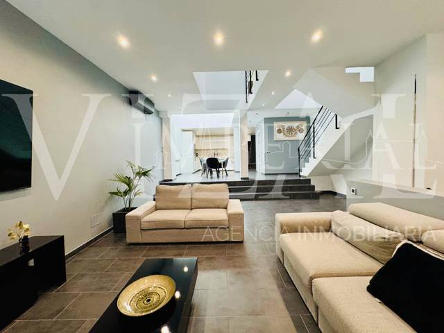 Casa adosada en Venta en Calle del Boj en Buenavista - Valparaíso - La Legua