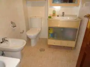 Bathroom of Flat for rent in Gijón   with Heating, Parquet flooring and Storage room
