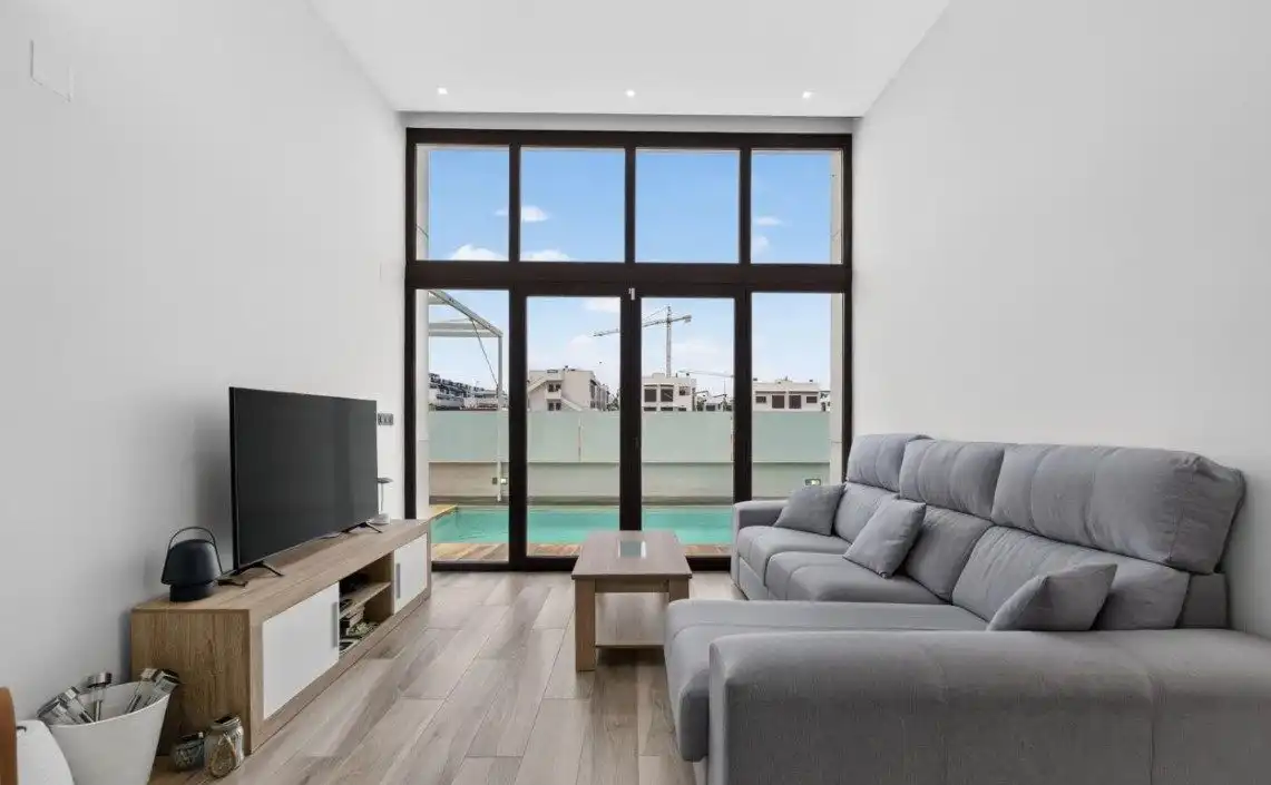 Chalet con piscina en venta en Los Balcones - Los Altos, imagen 7
