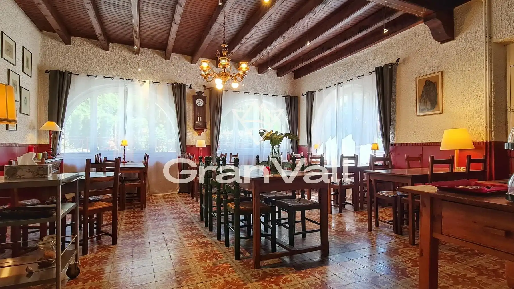 Edificio en venta en Latour - de - Carol