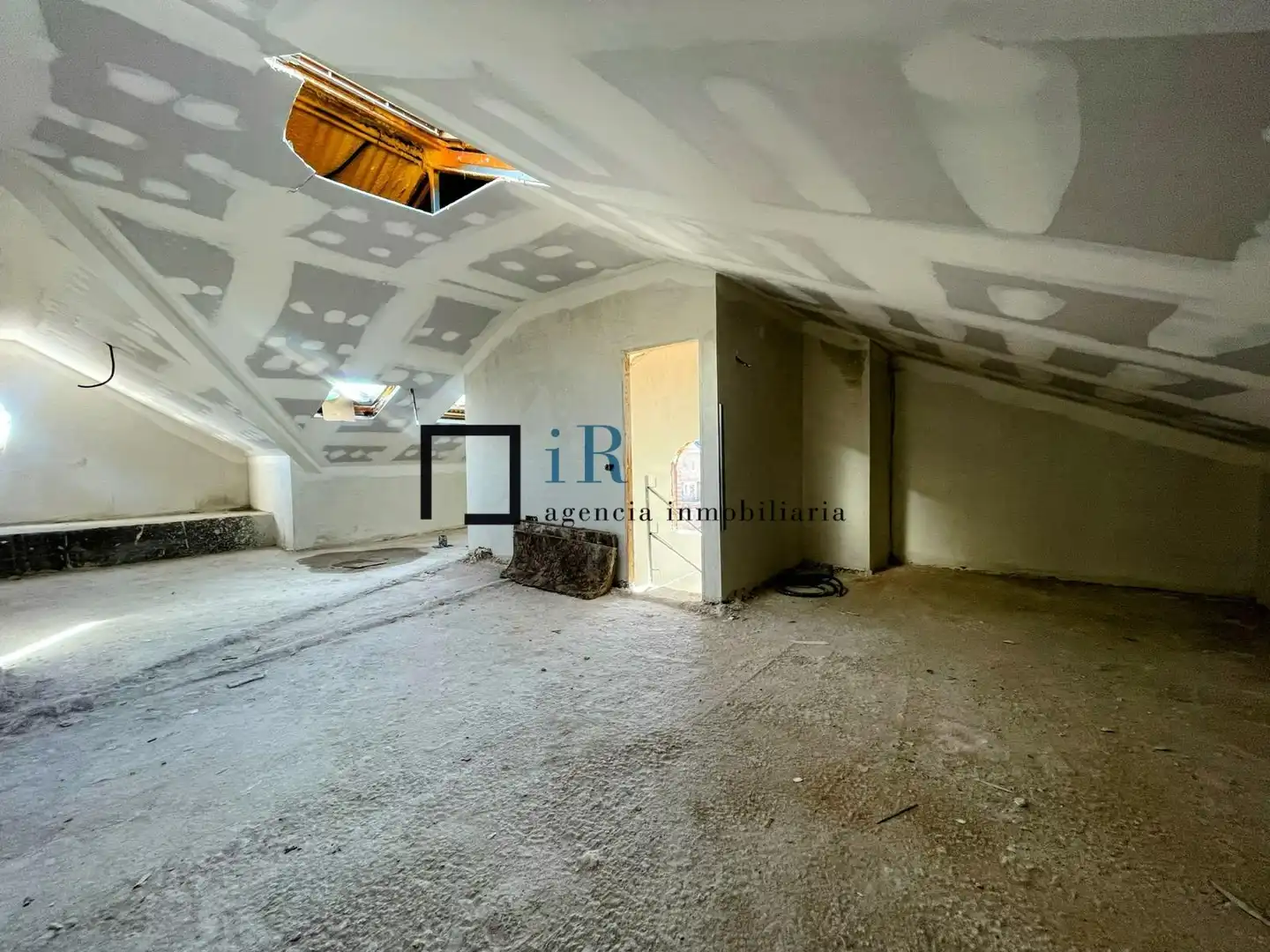 Detached homes for sale in Burguillos de Toledo  with Heating, Private garden and Storage room