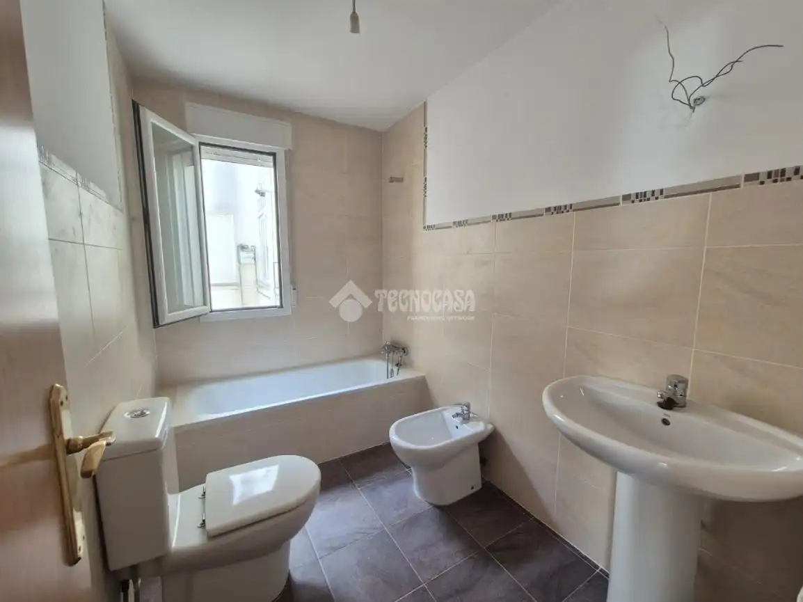 Baño de Piso en venta en Sigüenza con Terraza