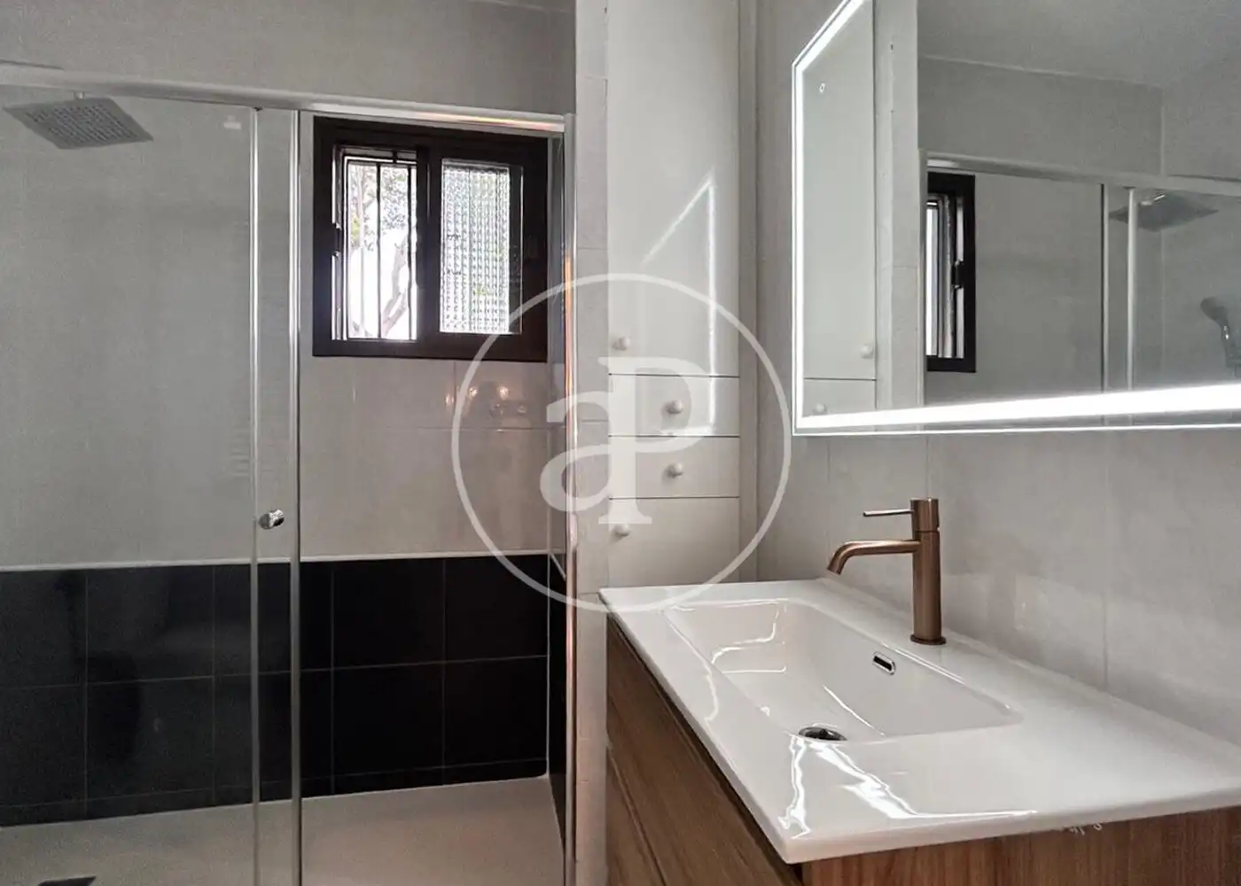 Baño de Casa o chalet de alquiler en Calvià con Aire acondicionado, Calefacción y Jardín privado
