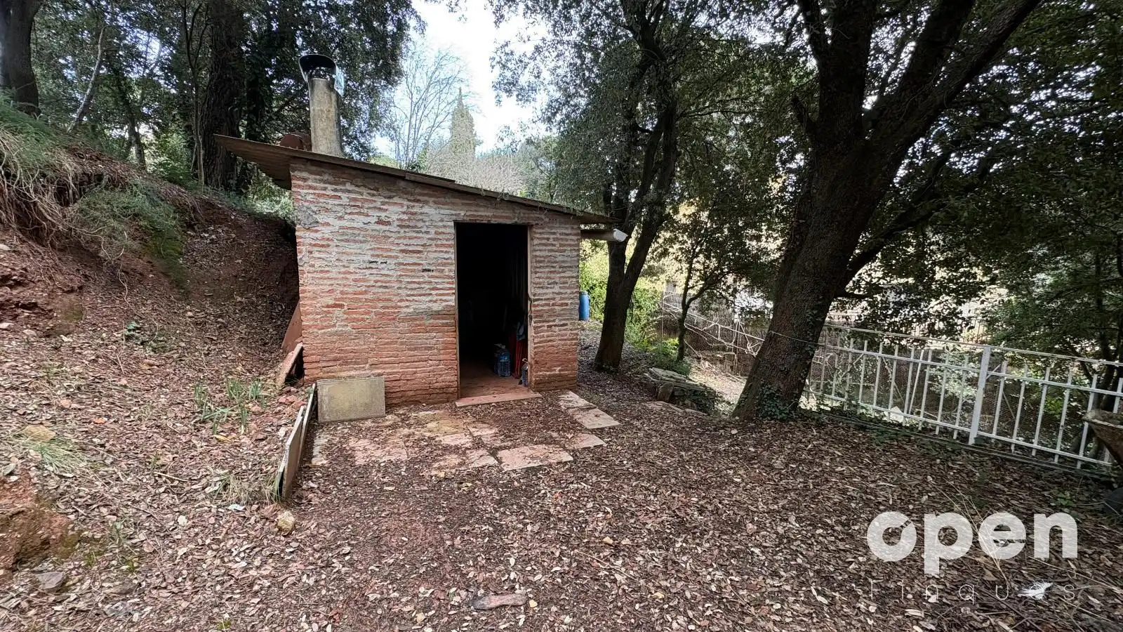 Jardí de Terreny industrial en venda en Vacarisses