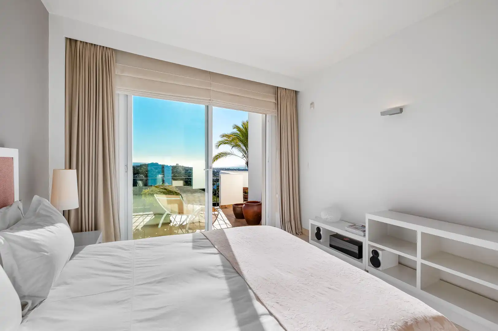 Apartment with pool to rent in La Quinta, imagen 11
