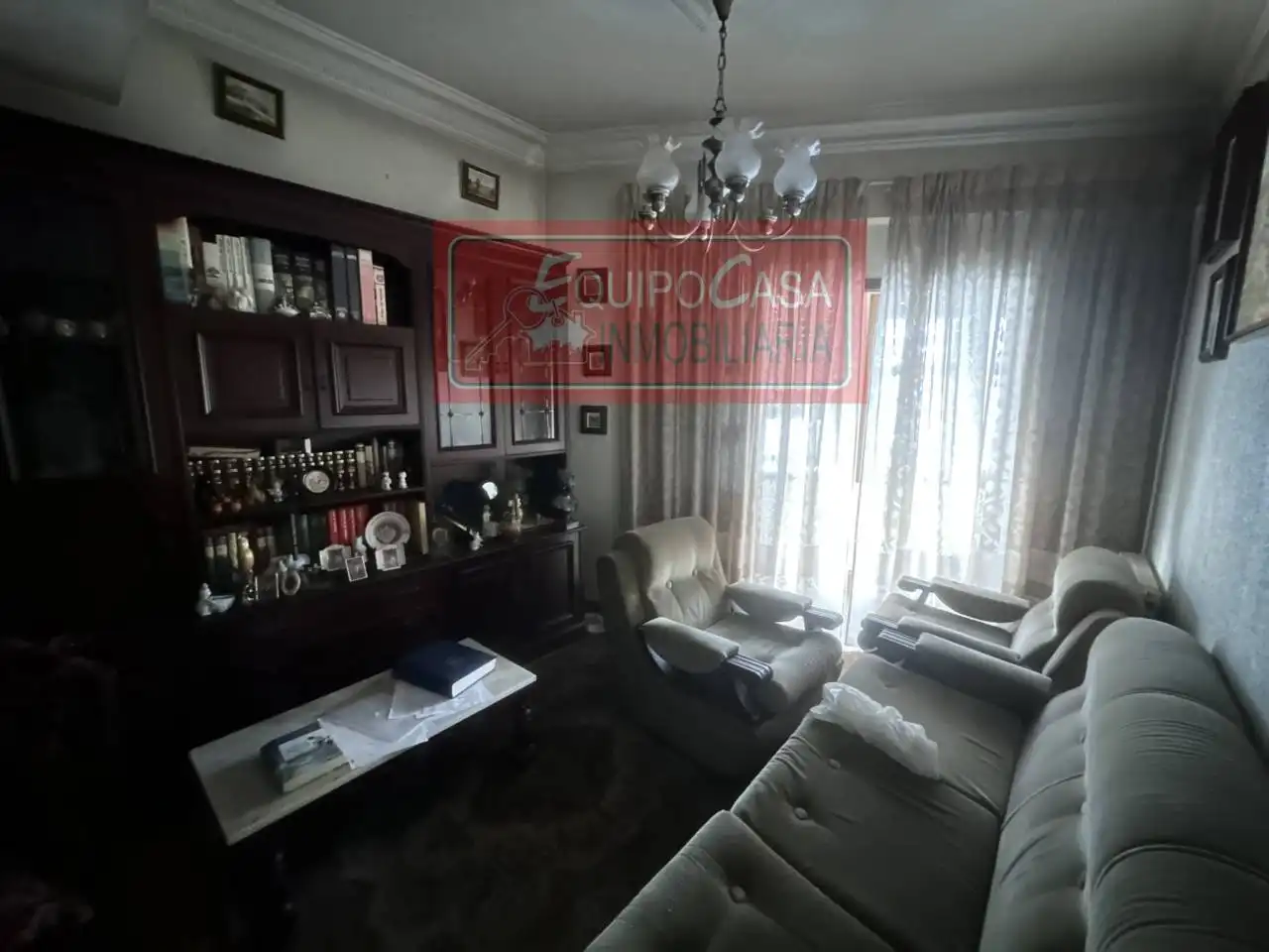 Sala d'estar de Casa adosada en venda en Lugo amb Calefacció, Parquet i Terrassa