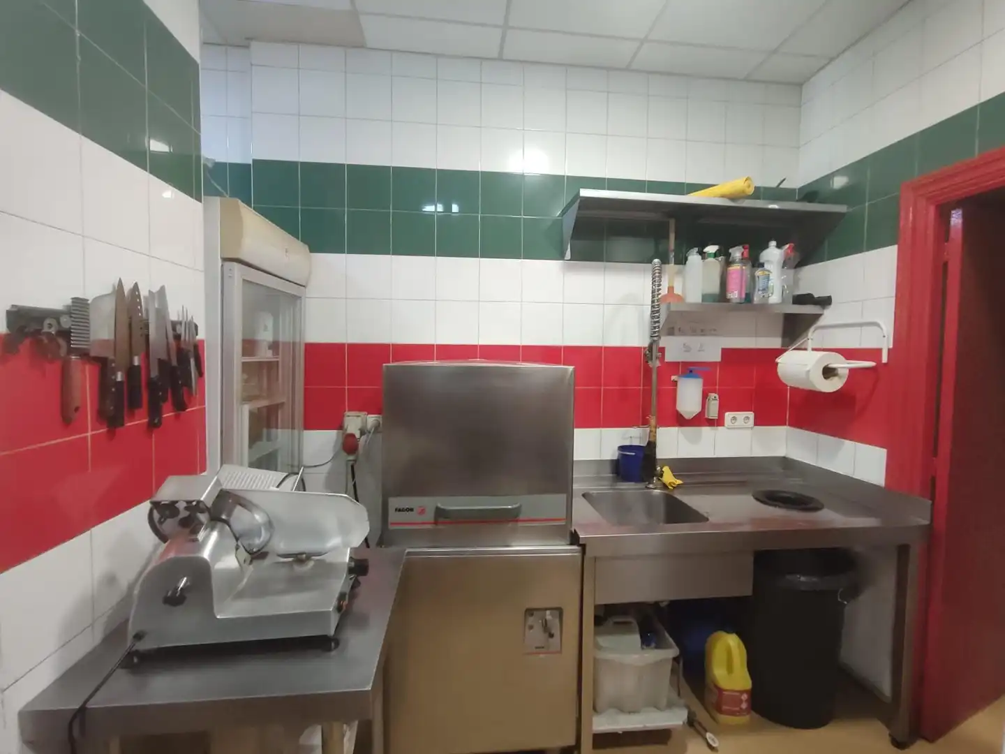 Kitchen of Flat for rent in Granada