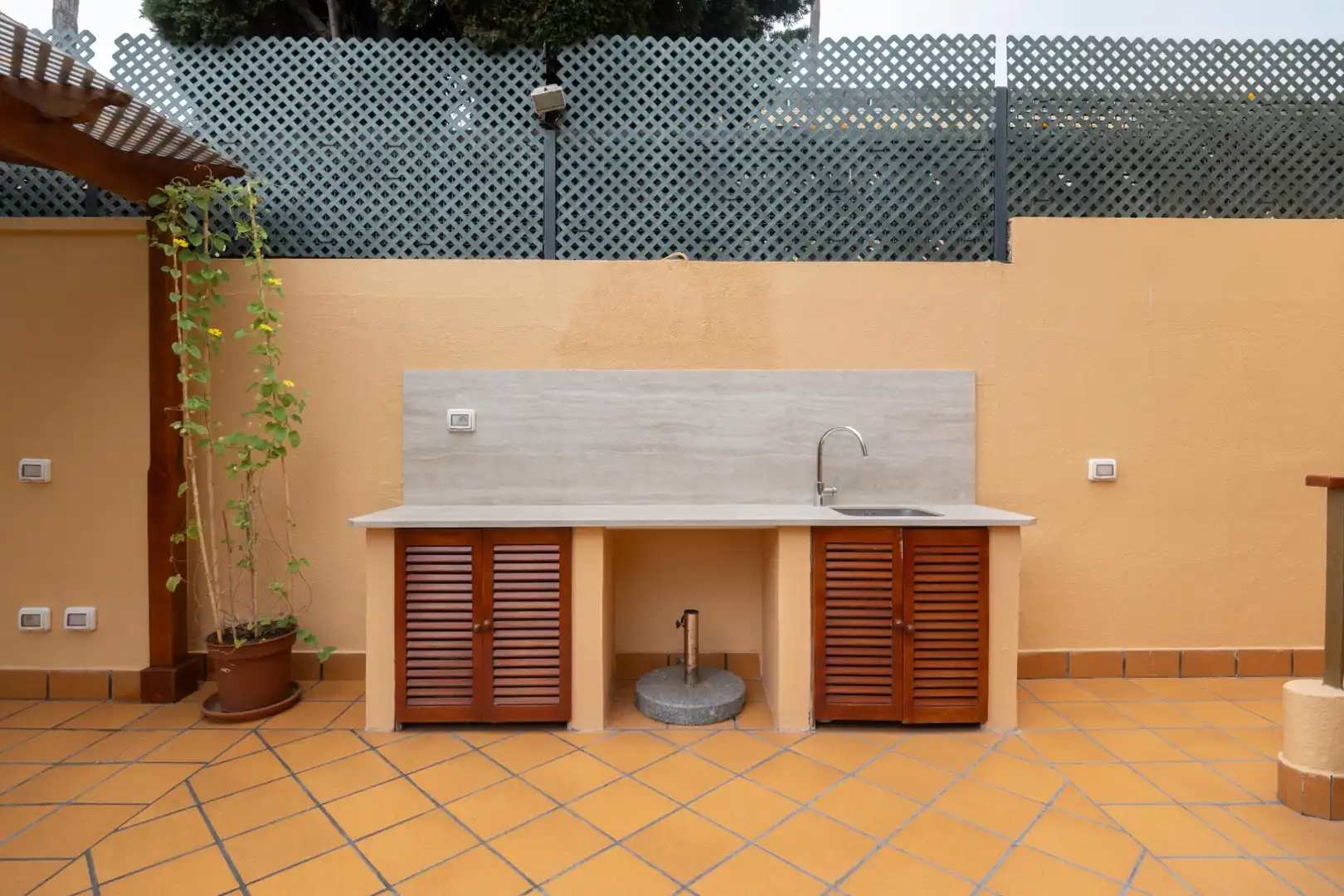 Casa aparellada amb terrassa en venda a Calle Pío XII 39, imagen 12