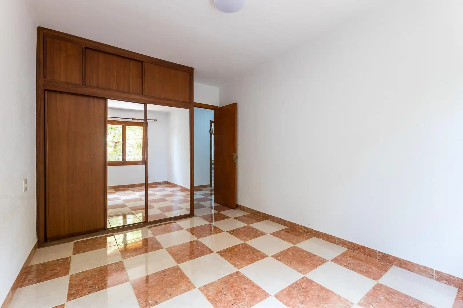 Piso con ascensor en alquiler en Llevant, imagen 14
