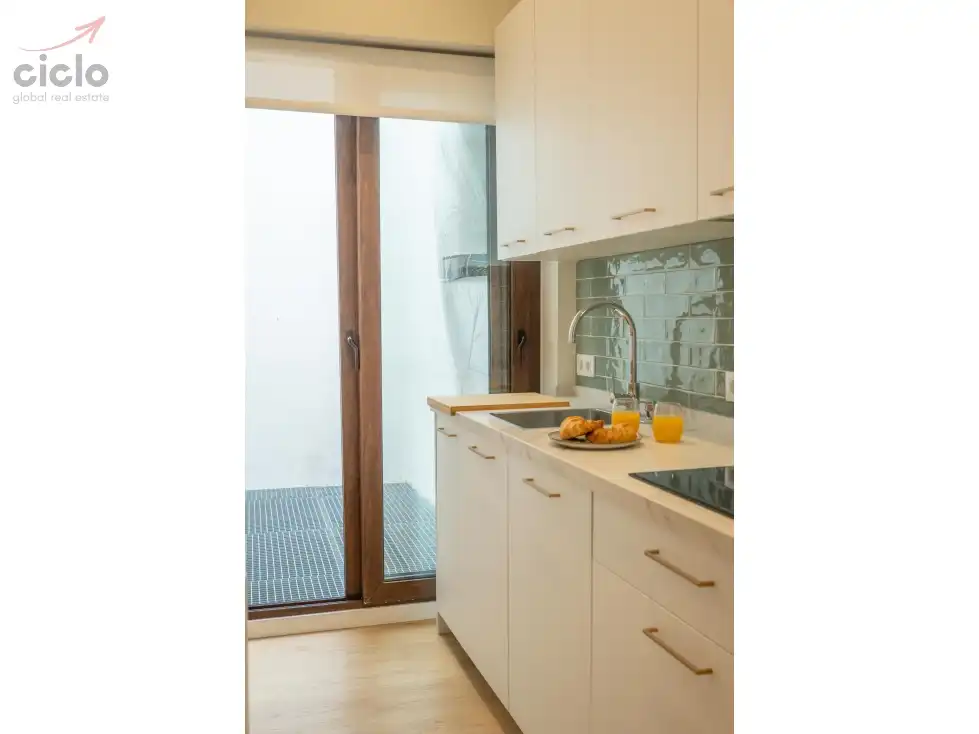 Cocina de Piso de alquiler en Sevilla con Terraza, Piscina y Amueblado