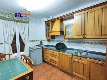 Appartamento con balcone in vendita a Grupo Vista Alegre 7