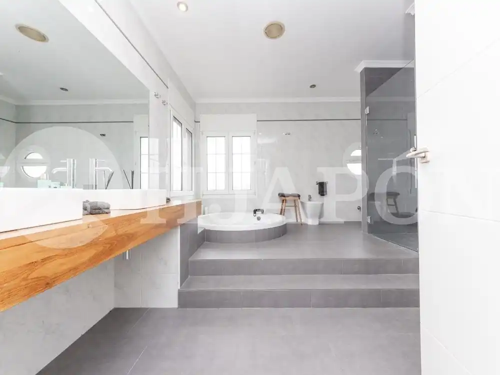 Baño de Casa o chalet en venta en Argentona con Aire acondicionado, Calefacción y Jardín privado