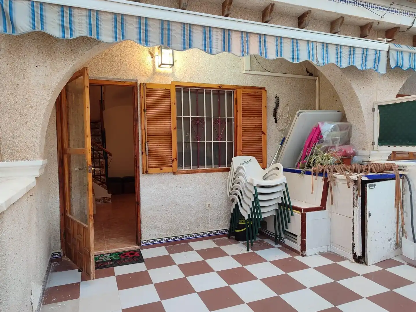 Haus oder Chalet zum Verkauf in Elche / Elx mit Klimaanlage und Terrasse