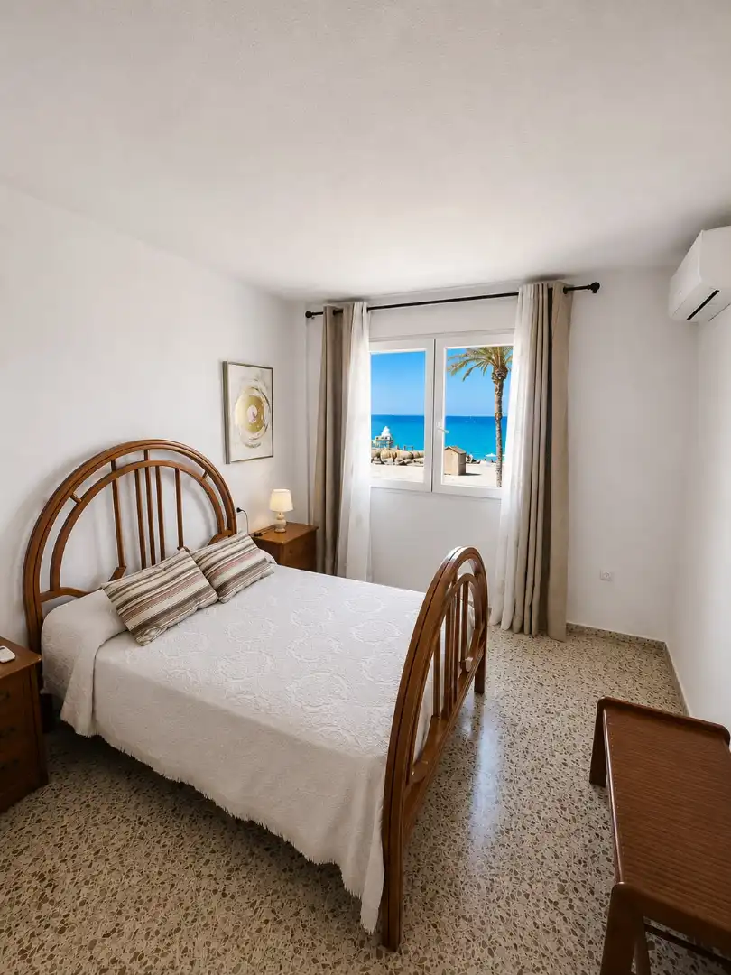 Bedroom of Flat for rent in Almuñécar  with Air Conditioner, Terrace and Furnished