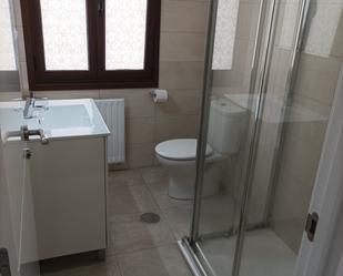 Bathroom of Flat for sale in Oviedo   with Terrace