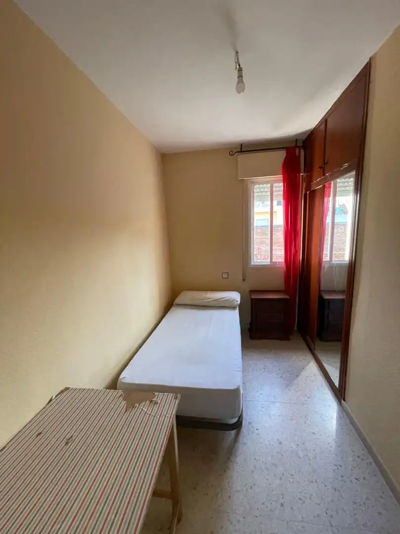 Bedroom of Flat for rent in Badajoz  with Air Conditioner, Heating and Terrace