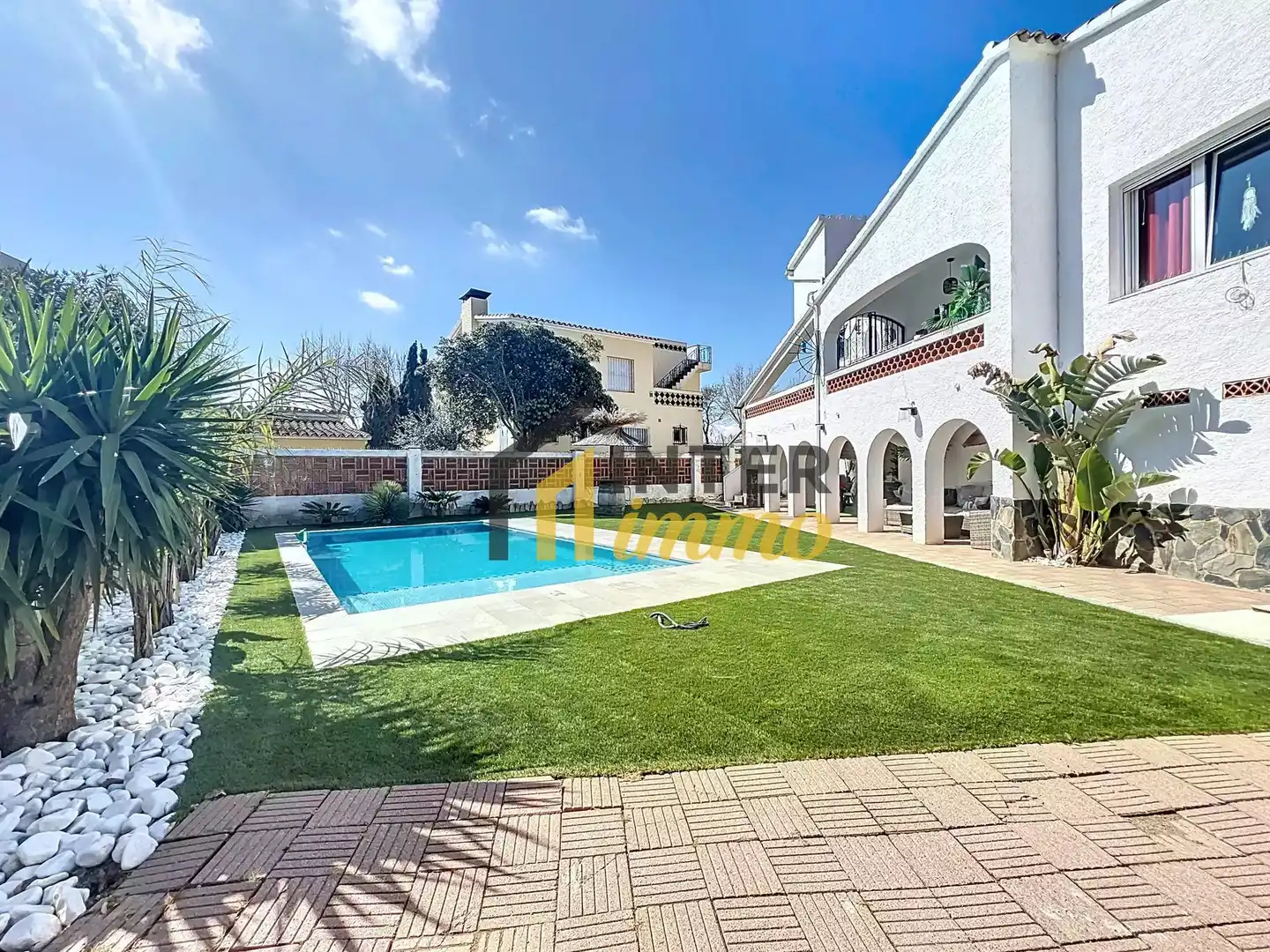 Vista exterior de Casa o chalet en venta en Empuriabrava con Aire acondicionado