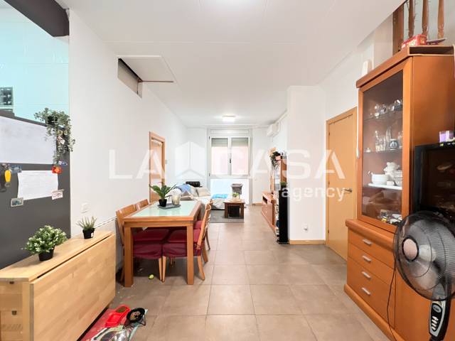 Casa adosada en Venta en Porta