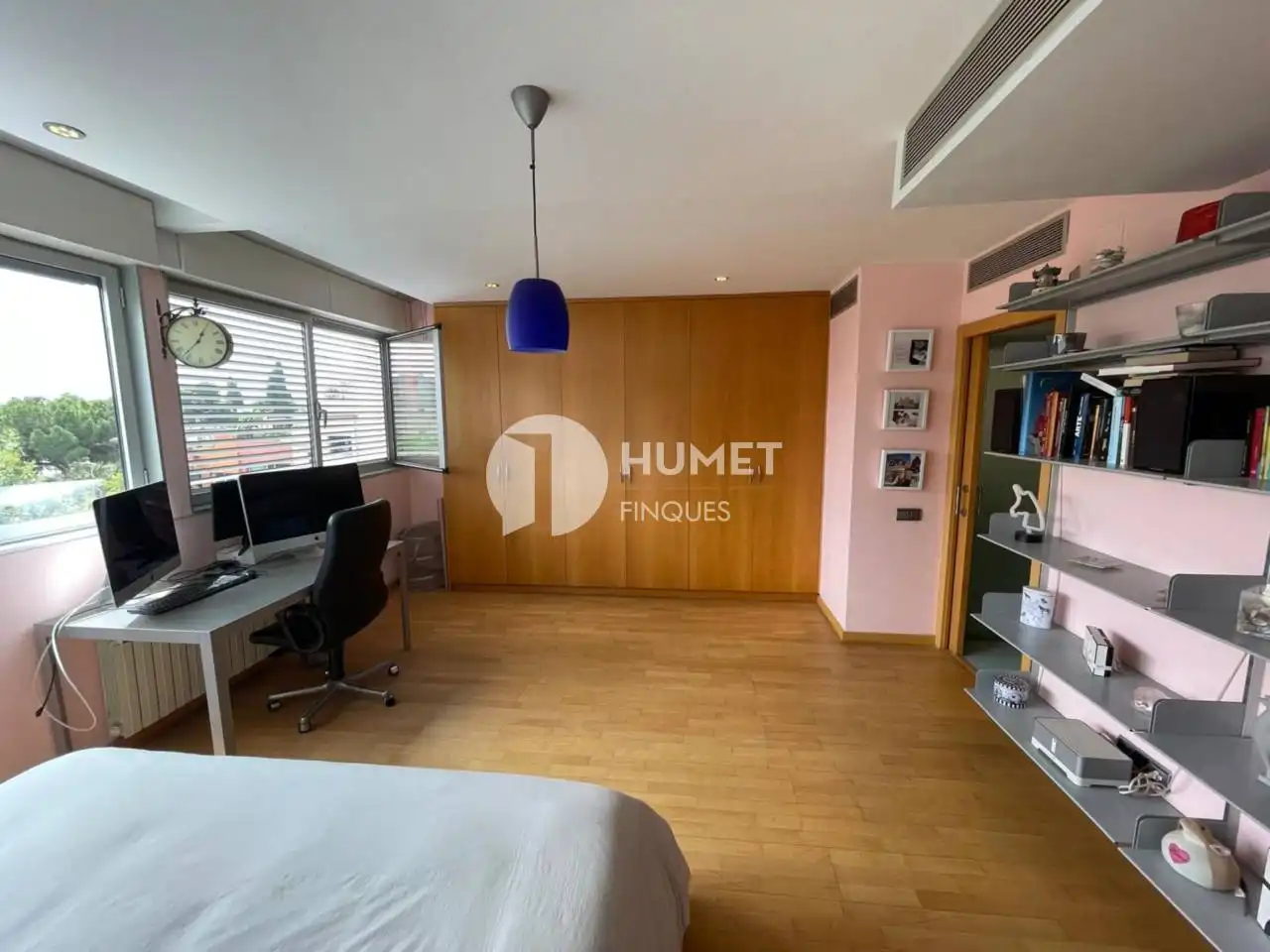 Habitación de Casa o chalet en venta en Barcelona con Aire acondicionado, Calefacción y Jardín privado