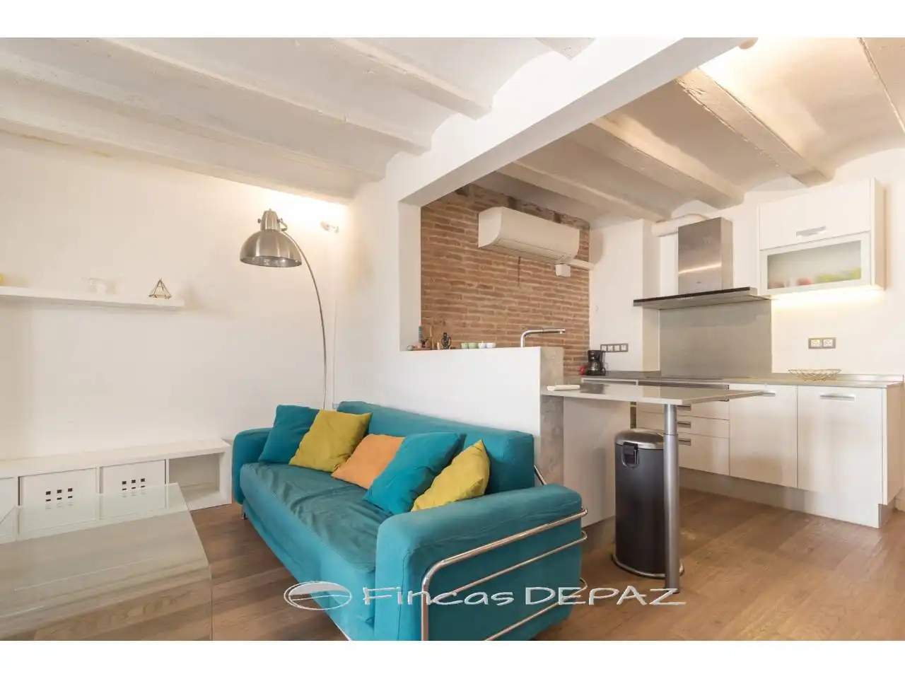Living room of Flat for sale in Barcelona  with Air Conditioner, Heating and Parquet flooring