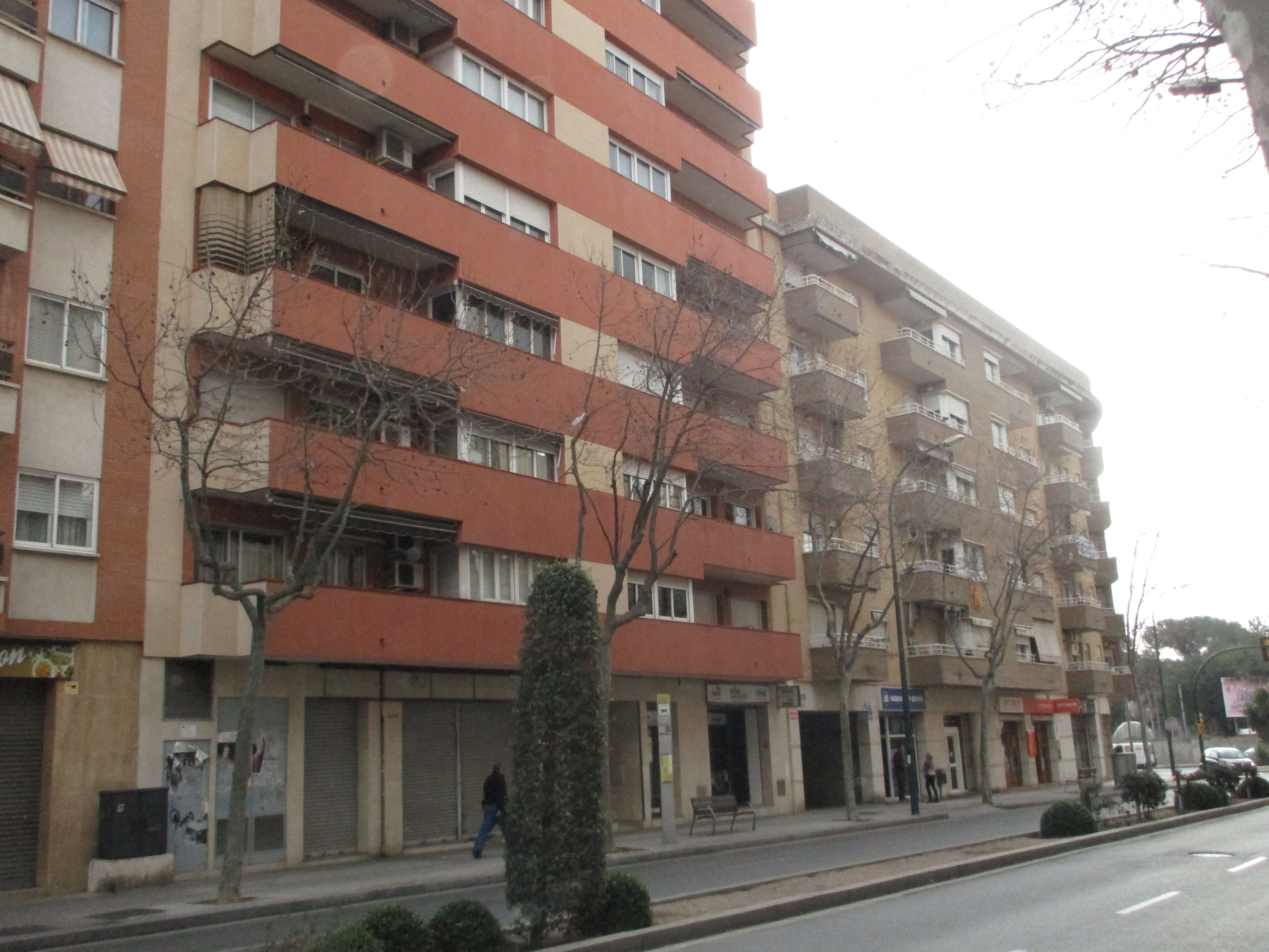 Exterior view of Garage for sale in Reus