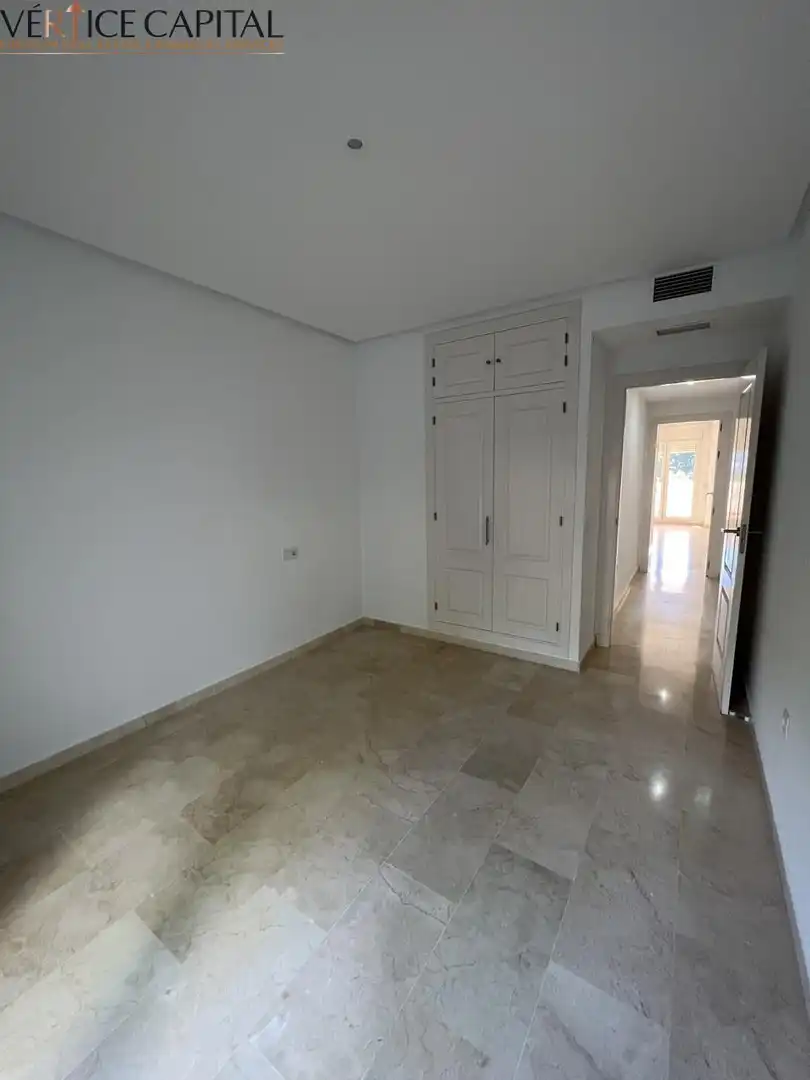 Piso en venta en Benalmádena con Aire acondicionado, Terraza y Alarma