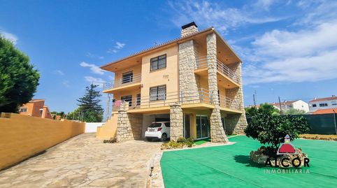 Chalet en venta en Avda. Papa Luna, 6 dormitorios.