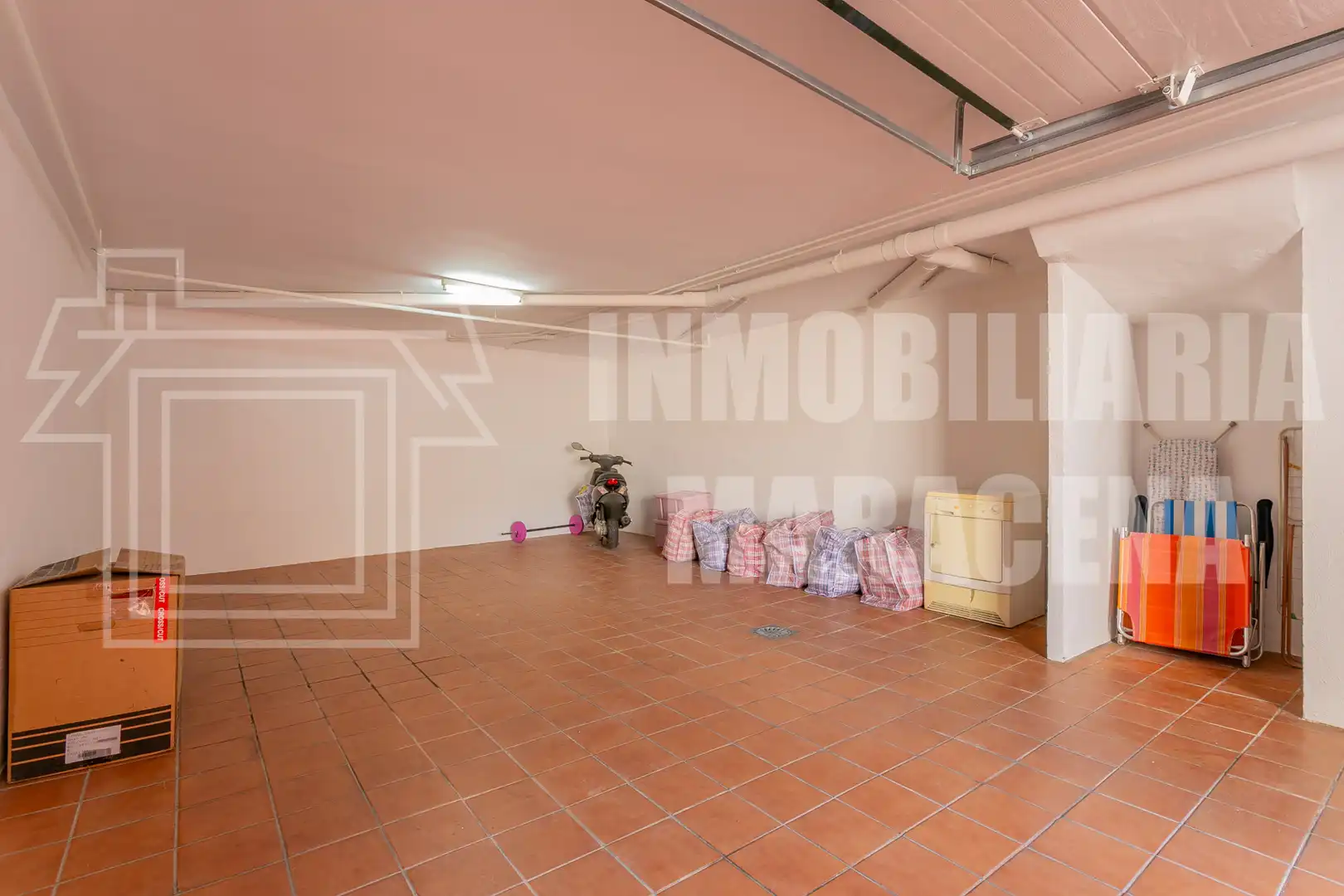 Houses for sale in Granada  with Air Conditioner, Heating and Parquet flooring