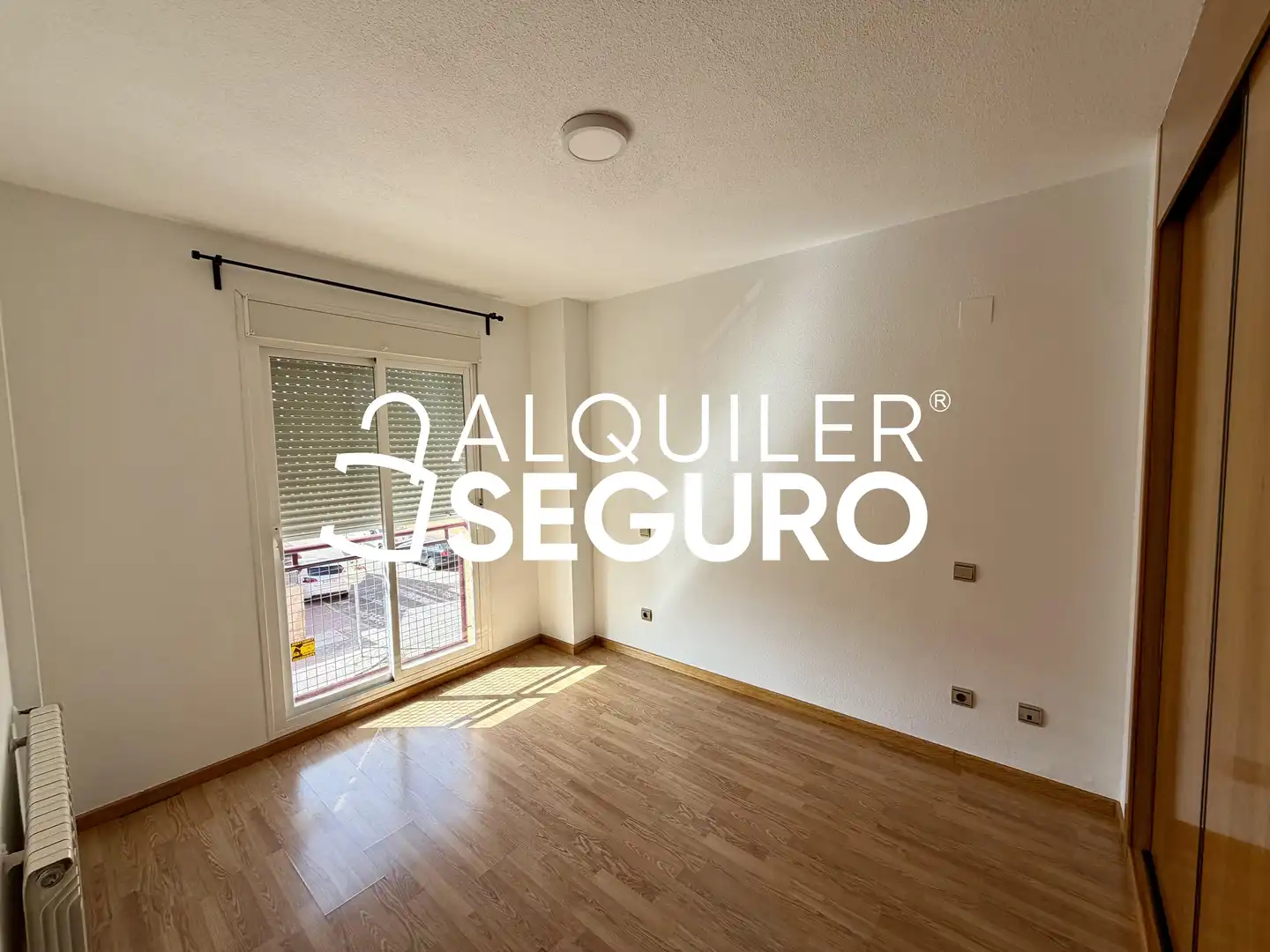 Habitación de Piso de alquiler en Valdemoro con Aire acondicionado, Calefacción y Piscina