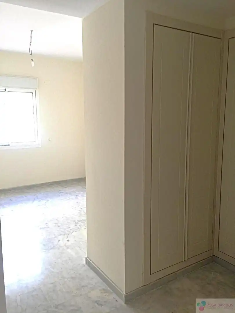 Maisonette zum Verkauf in Estepona mit Terrasse und Gemeinschaftspool