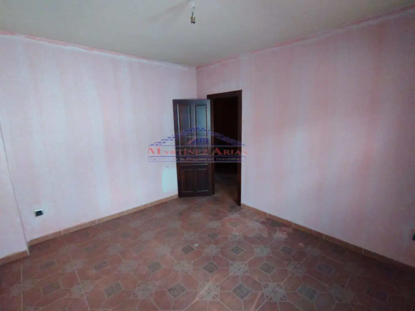 Casa adosada en venta en Sabiote con Balcón