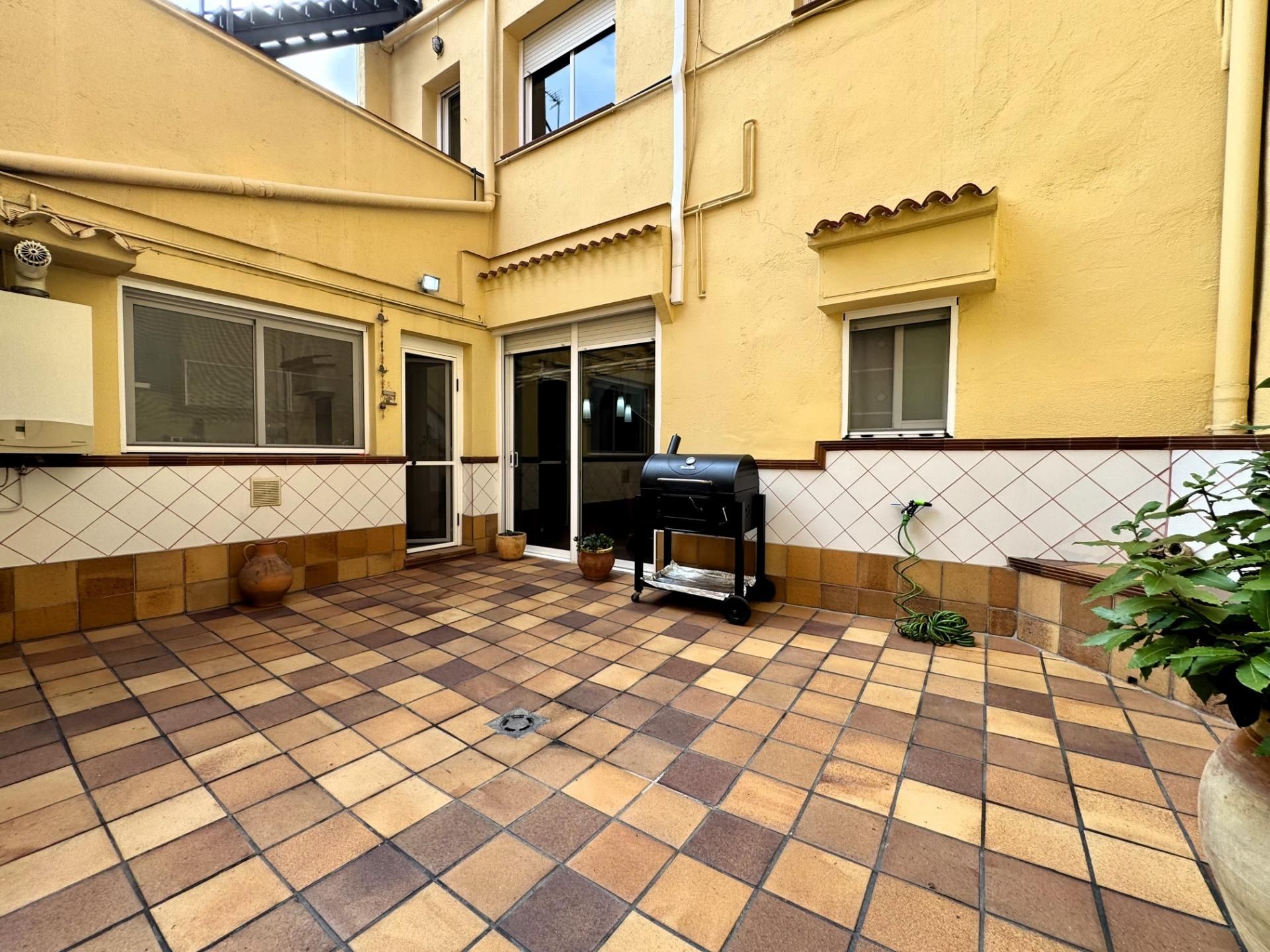 Terrace of House or chalet for sale in Sabadell  with Air Conditioner, Heating and Parquet flooring