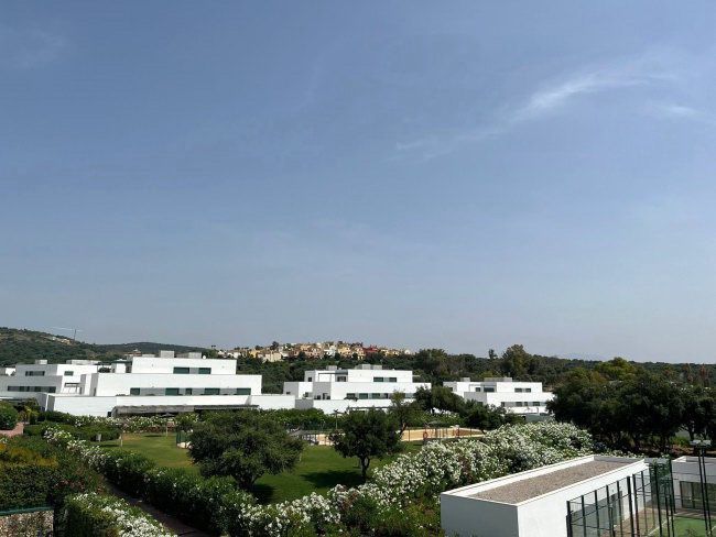 Exterior view of Apartment to rent in Sotogrande  with Air Conditioner, Heating and Terrace