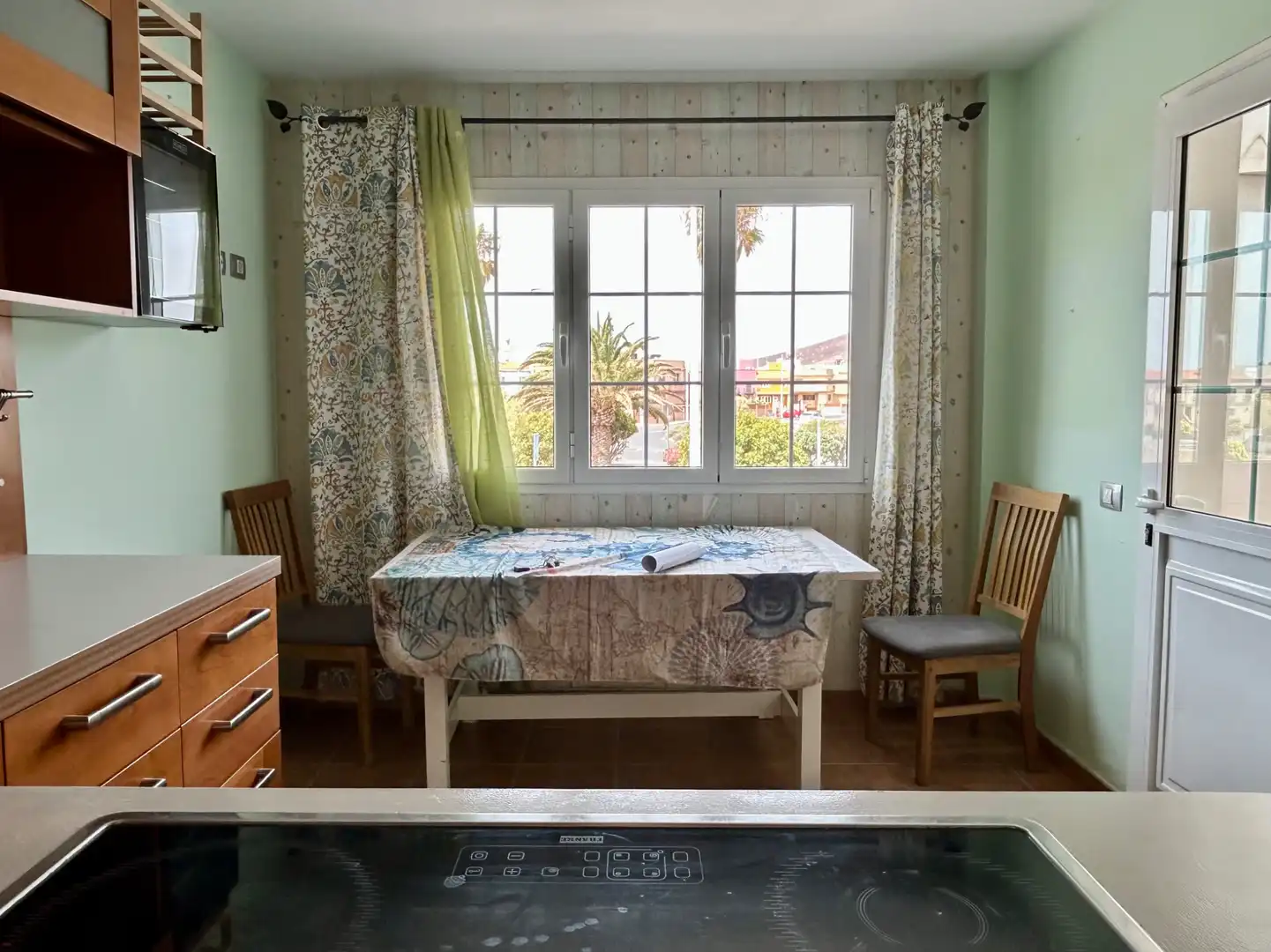 Dining room of Detached homes for sale in Agüimes  with Air Conditioner, Terrace and Oven