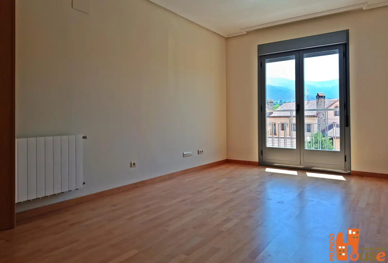 Sala d'estar de Pis de lloguer en Real Sitio de San Ildefonso amb Calefacció, Traster i Balcó