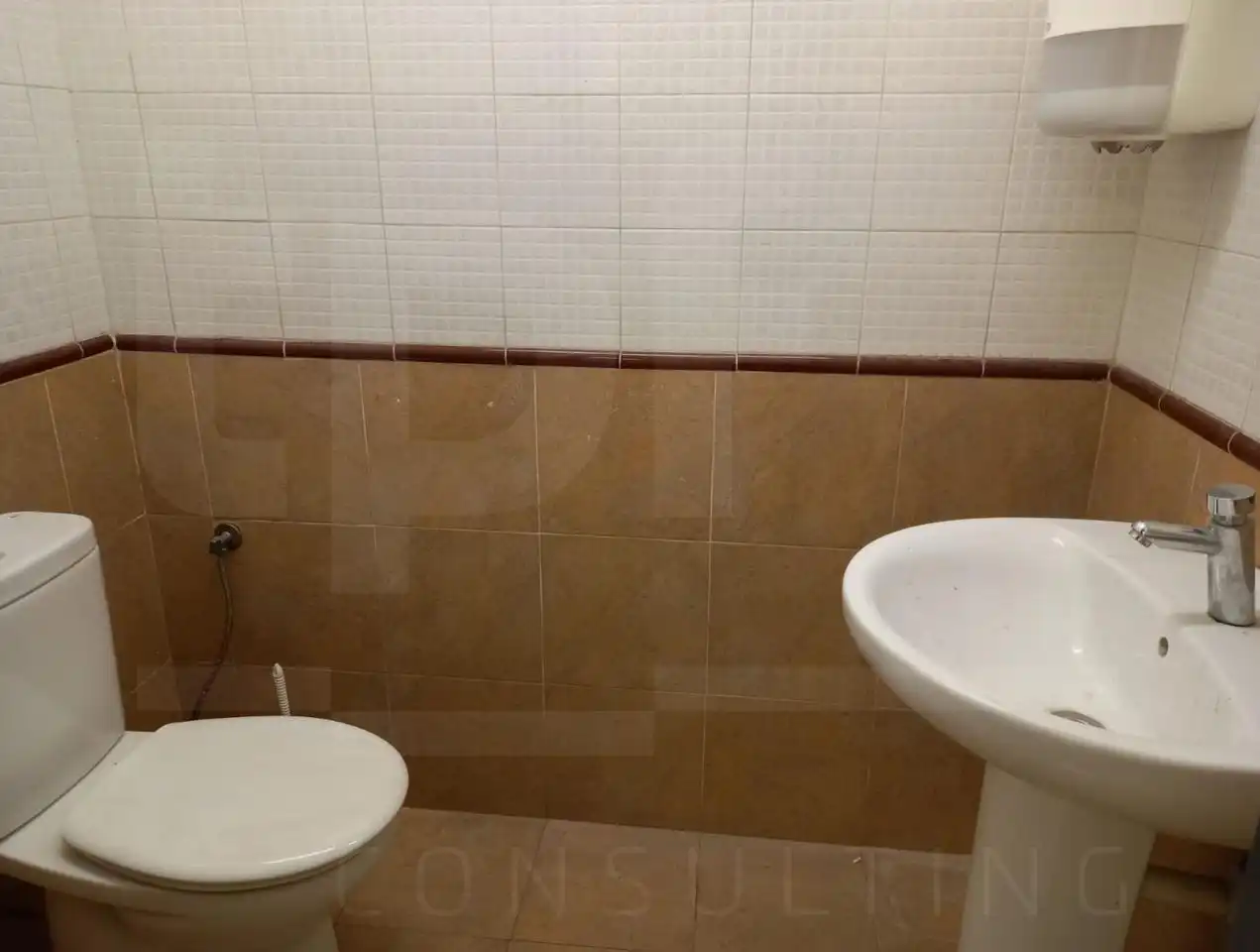 Badezimmer von Fabrikhallen zur Miete in Mislata
